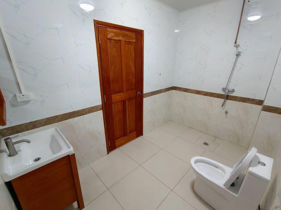 2 Bedroom Apartment นาดี ภายนอก รูปภาพ